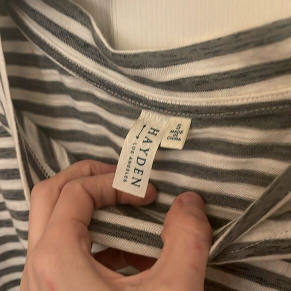 Hayden Top NWOT. Small - Picture 4 of 6